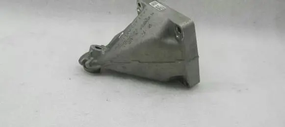 Mercedes-Benz CL C216 Engine mounting bracket A1562231704