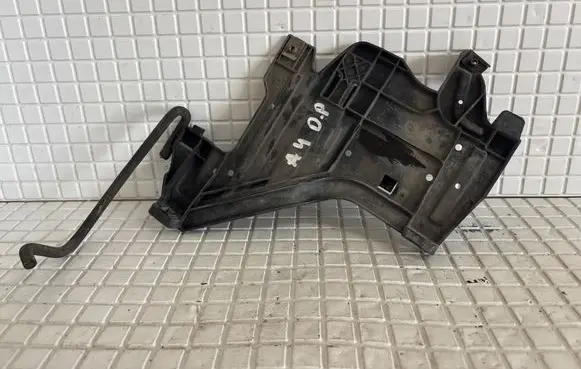 Audi A4 S4 B8 8K Headlight/headlamp mounting bracket 1301073034