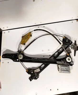 Audi TT TTS Mk2 Front door electric window regulator 8J0837461D
