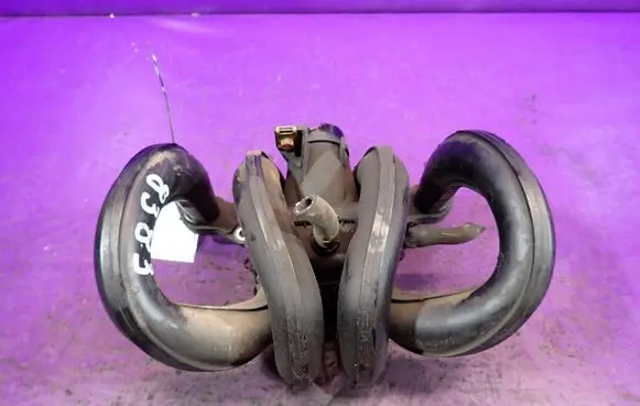 Toyota Yaris Intake manifold