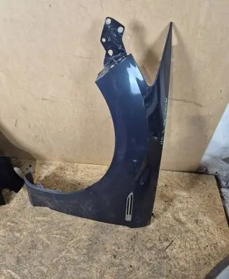 Ford Mondeo MK IV Fender