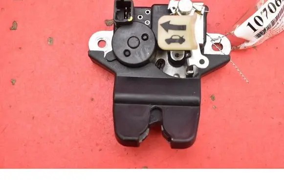 Hyundai Genesis Tailgate/trunk/boot lock/catch/latch 