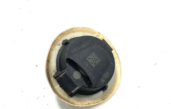 Volkswagen Golf VI Airbag deployment crash/impact sensor 5K0959354 5WK44007 5844