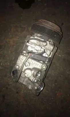 BMW 1 E81 E87 Air conditioning (A/C) compressor (pump) 6987862