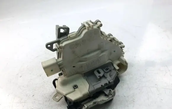 Audi A5 8T 8F Coupe door lock (next to the handle) 8J1837015C