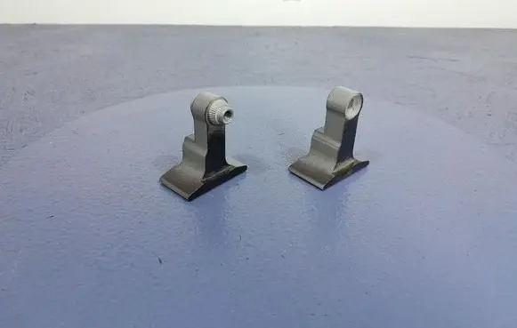 BMW X3 E83 Front door hinge set 7333060