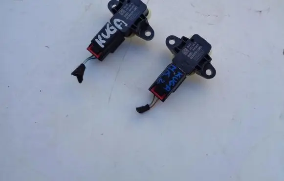 Ford Kuga II Airbag deployment crash/impact sensor