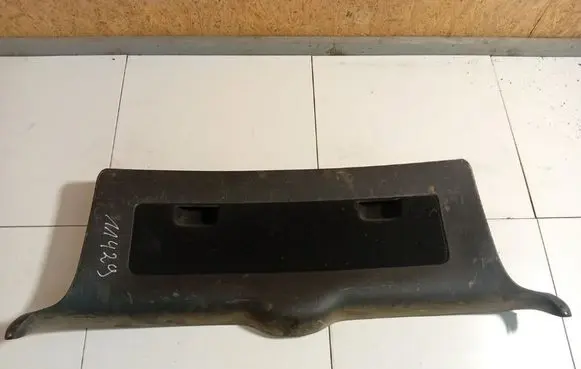 Volkswagen PASSAT B5.5 Other trunk/boot trim element 3B9867601