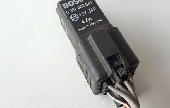 Chevrolet Captiva Glow plug pre-heat relay 96440063 0281003041 080228
