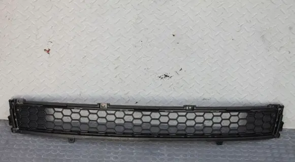 KIA Soul Front bumper lower grill