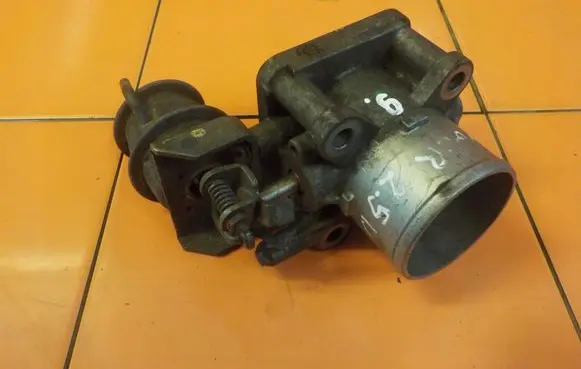 Ford Ranger Throttle body valve RDB50403 RDB50