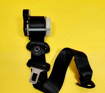 Opel Corsa C Rear seatbelt 13128813F
