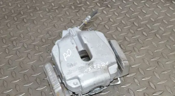 BMW 5 F10 F11 Front brake caliper