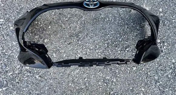 Toyota Yaris XP210 Front bumper 52119K0050 52119K0060