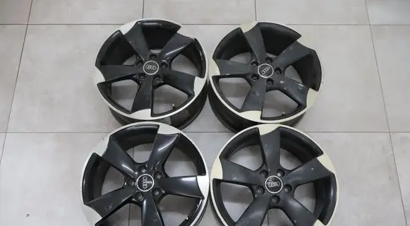 Audi A3 S3 8P R18 alloy rim