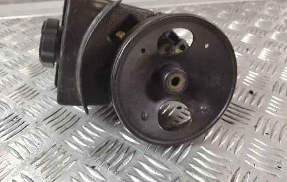 Volvo S80 Power steering pump