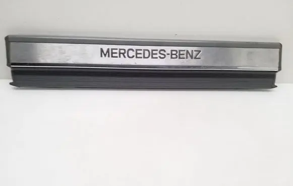 Mercedes-Benz S W140 Front sill trim cover A1406800535