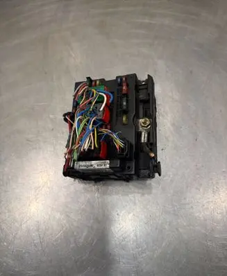 Peugeot 307 CC Fuse module 9646405480