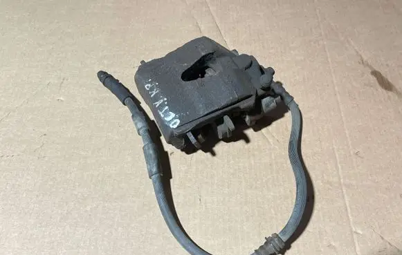 Skoda Octavia Mk3 (5E) Front brake caliper