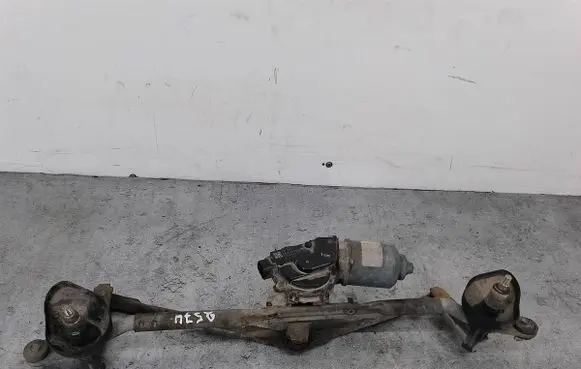 Dodge Caliber Front wiper linkage 
