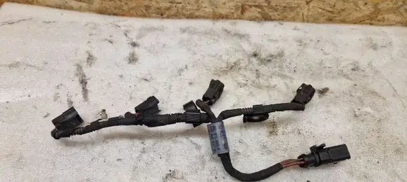 Volkswagen Golf VII Fuel injector wires 06L971627A 09122016 TAB026037BA