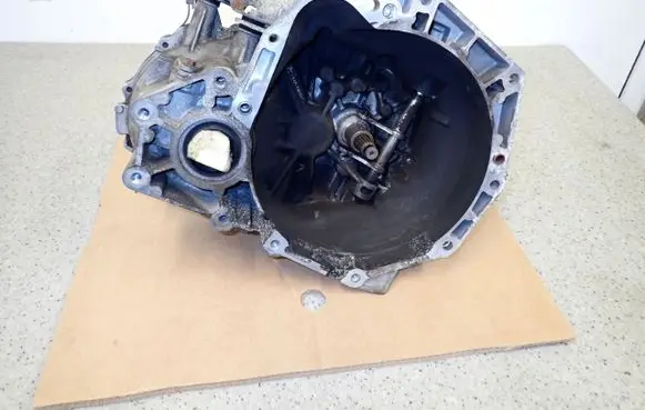 Suzuki Swift Cultus Manual 5 speed gearbox