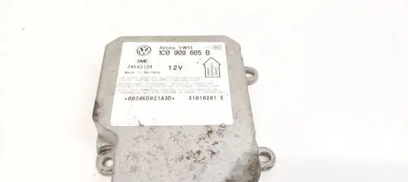 Volkswagen PASSAT B5.5 Airbag control unit/module 1C0909605b 5wk43124