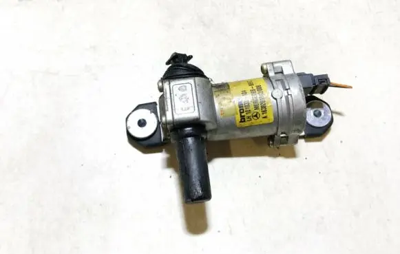 Mercedes-Benz ML W163 Vent window/glass motor a1638201342