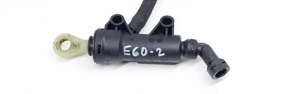 BMW 5 E60 E61 Clutch master cylinder 6777344