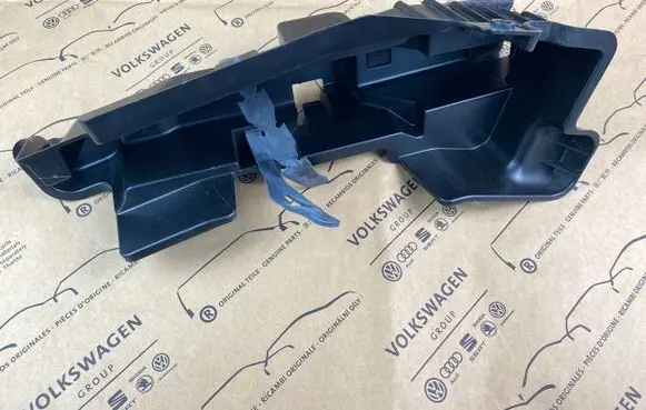 Audi Q3 8U Other interior part 8U0011215A