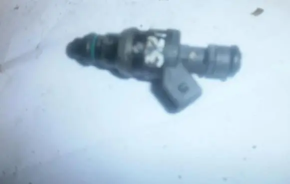 Mercedes-Benz C W202 Fuel injector 0000787323