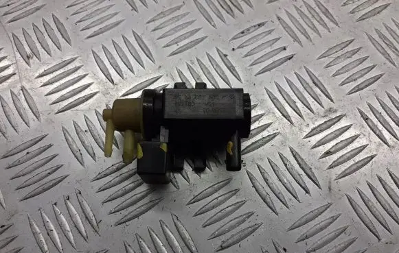 Mercedes-Benz A W169 Vacuum valve A0061536628