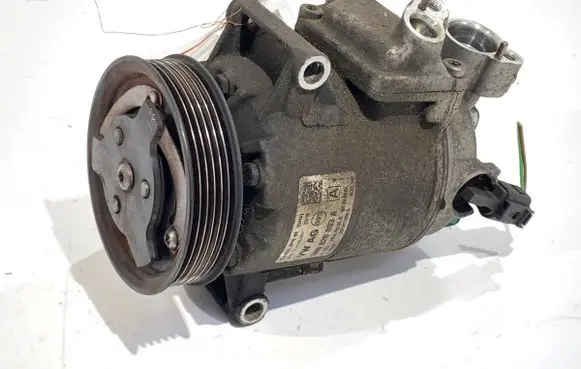 Volkswagen Polo V 6R Air conditioning (A/C) compressor (pump) 5N0820803A