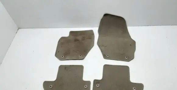 Volvo V60 Car floor mat set 38901573