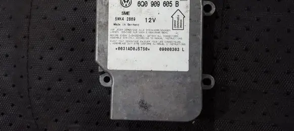 Volkswagen Bora Airbag control unit/module 6q0909605b 5wk42869