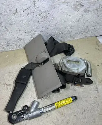 Opel Insignia A Front seatbelt 5010C6F1RX