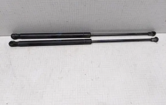 Seat Ibiza III (6L) Tailgate/trunk strut/damper 6L6827550B