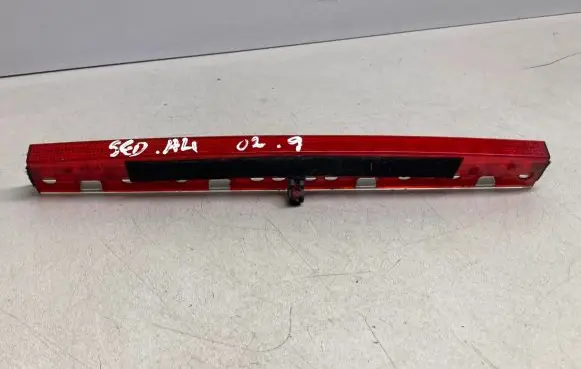 Audi A4 S4 B6 8E 8H Third/center stoplight 28427002