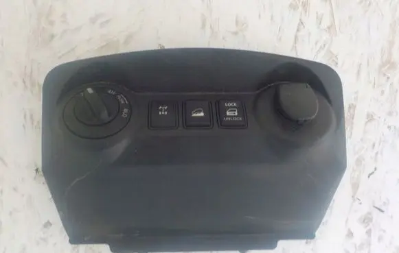 Nissan Navara D23 Tailgate/trunk/boot open switch 08799o778
