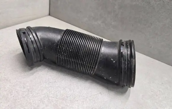 Volkswagen Polo VI Air intake duct part 5Q0129684C