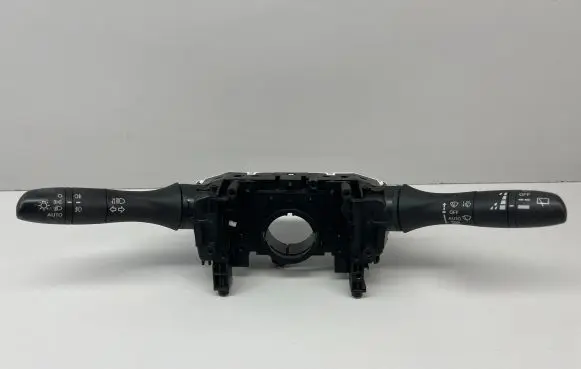 Nissan Qashqai Indicator stalk 15615SD1