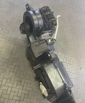 Iveco Daily 4th gen Interior heater climate box assembly housing 570620400 3802163