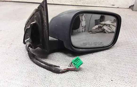 Volvo XC90 Front door electric wing mirror E11015799