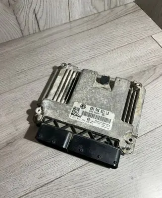 Skoda Octavia Mk2 (1Z) Engine control unit/module 03G906021LB 0281013238