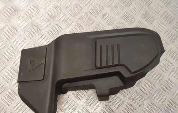 BMW X3 G01 Fuse box cover 8632554