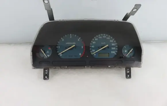 Land Rover Freelander Speedometer (instrument cluster) LR0008004