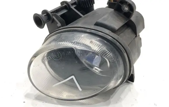 Volkswagen PASSAT CC Front fog light 