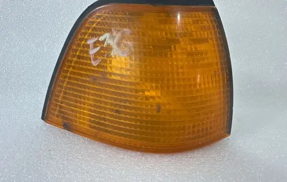 BMW 3 E36 Front indicator light 155298