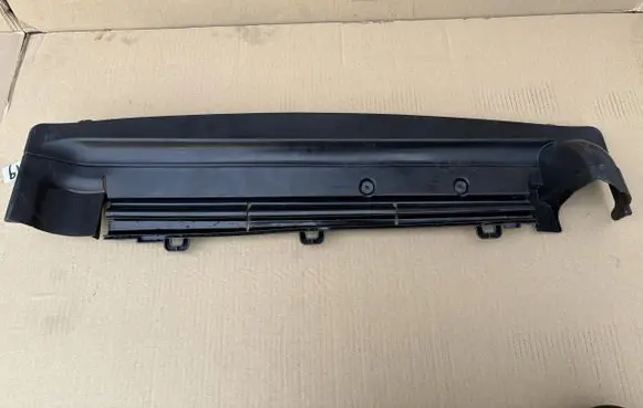 Volkswagen Transporter - Caravelle T5 Radiator trim 7E0805962B