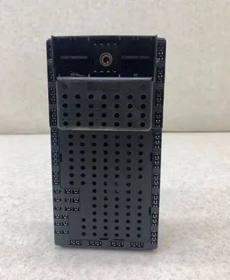 Volvo V70 Fuse module 08696098 08696040 03W402